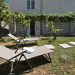 Ida Apartments
